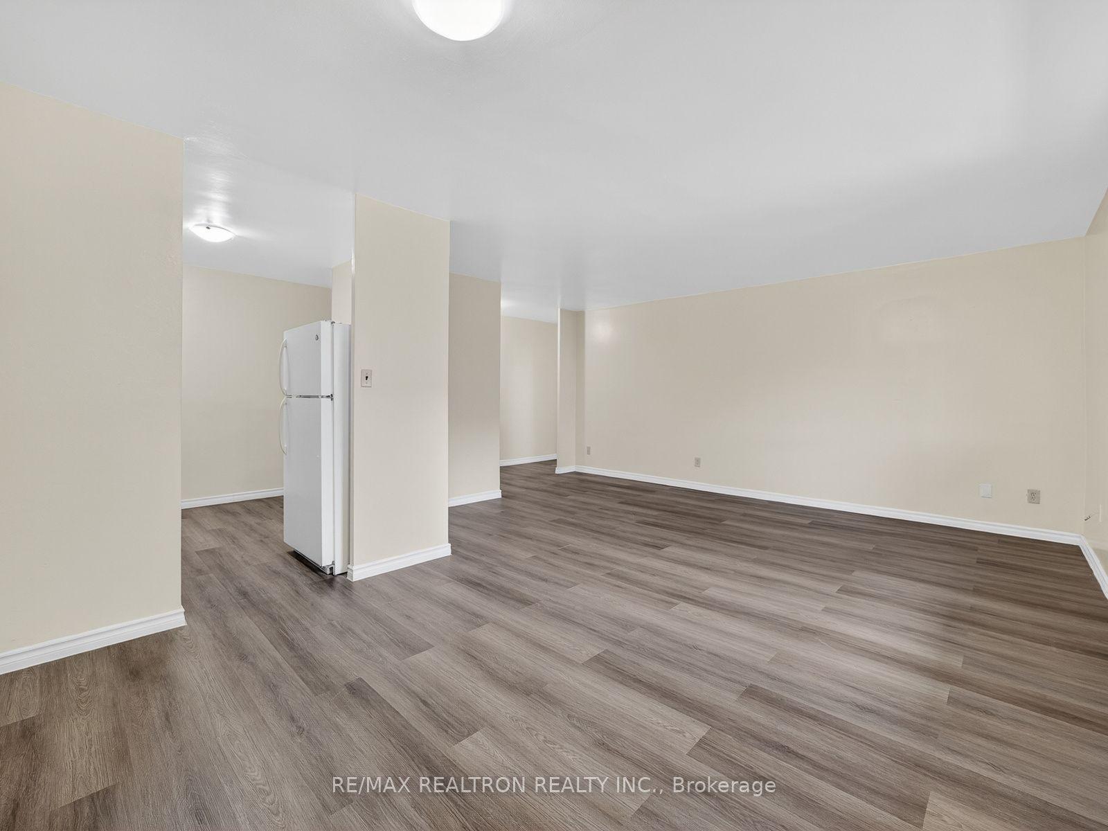 275 Wentworth Street W 303 #303, Oshawa — Condo for lease, photo 1