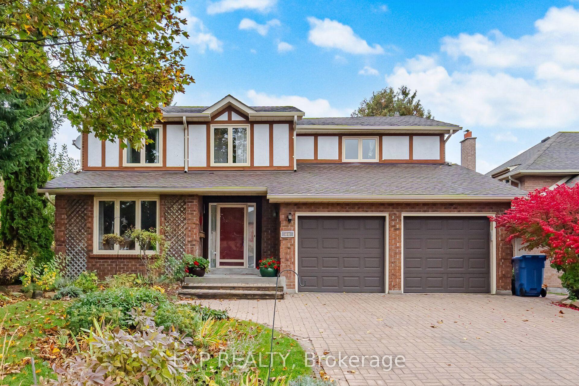 20 Devlin Place, Aurora — Detached for sale, photo 1