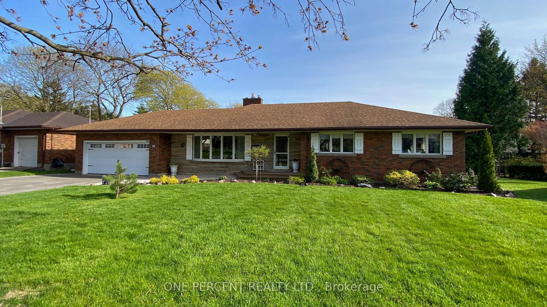 16 Daleview Crescent — photo 1