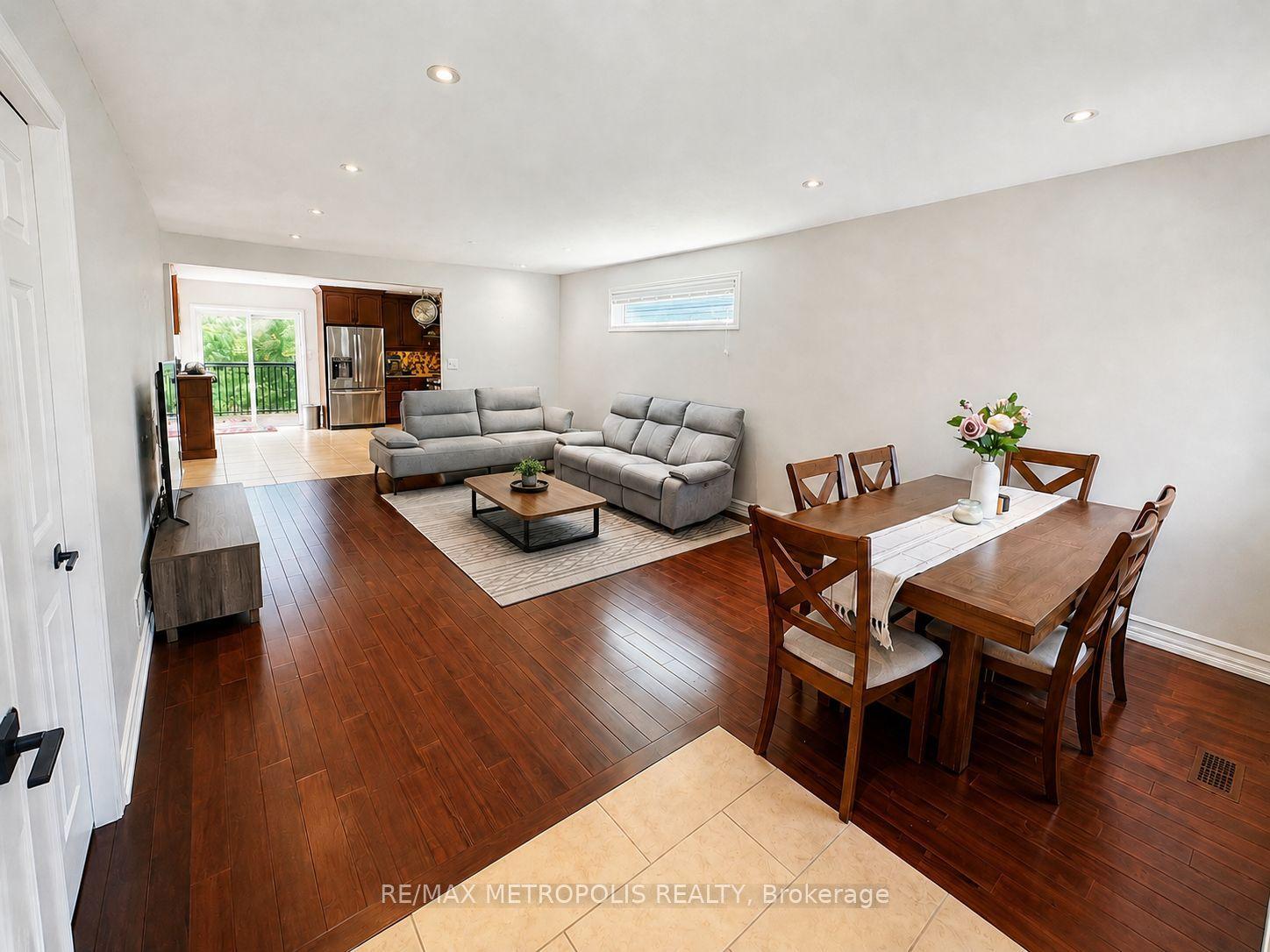 46 Whiterock Avenue, Hamilton — Detached for sale, photo 1