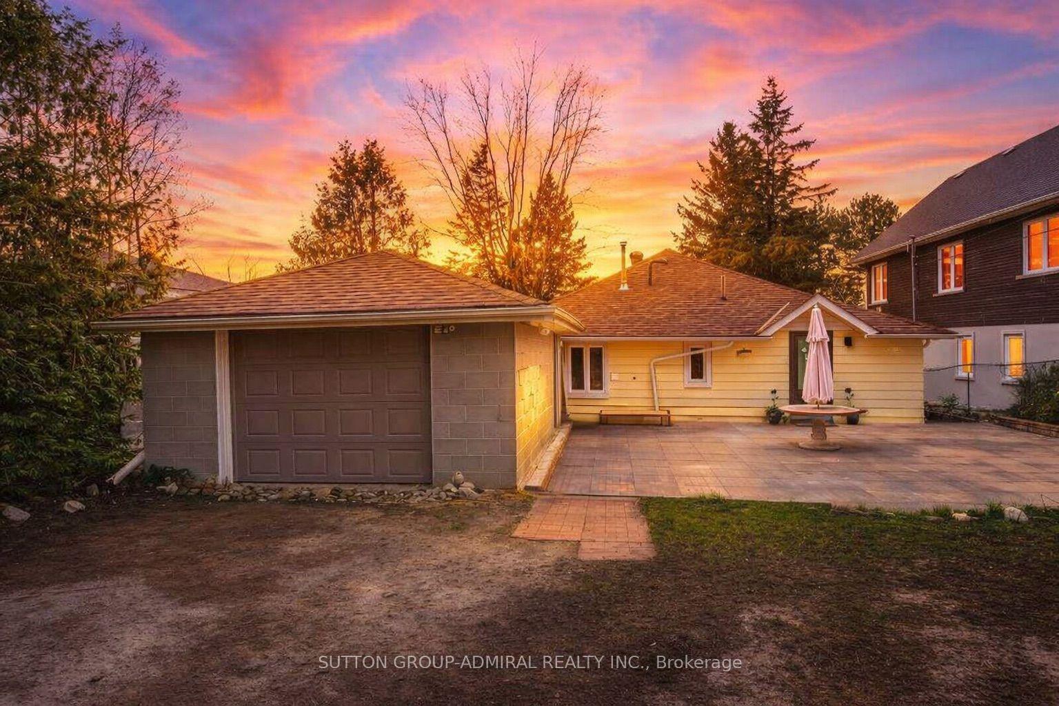 1074 River Road E — photo 1