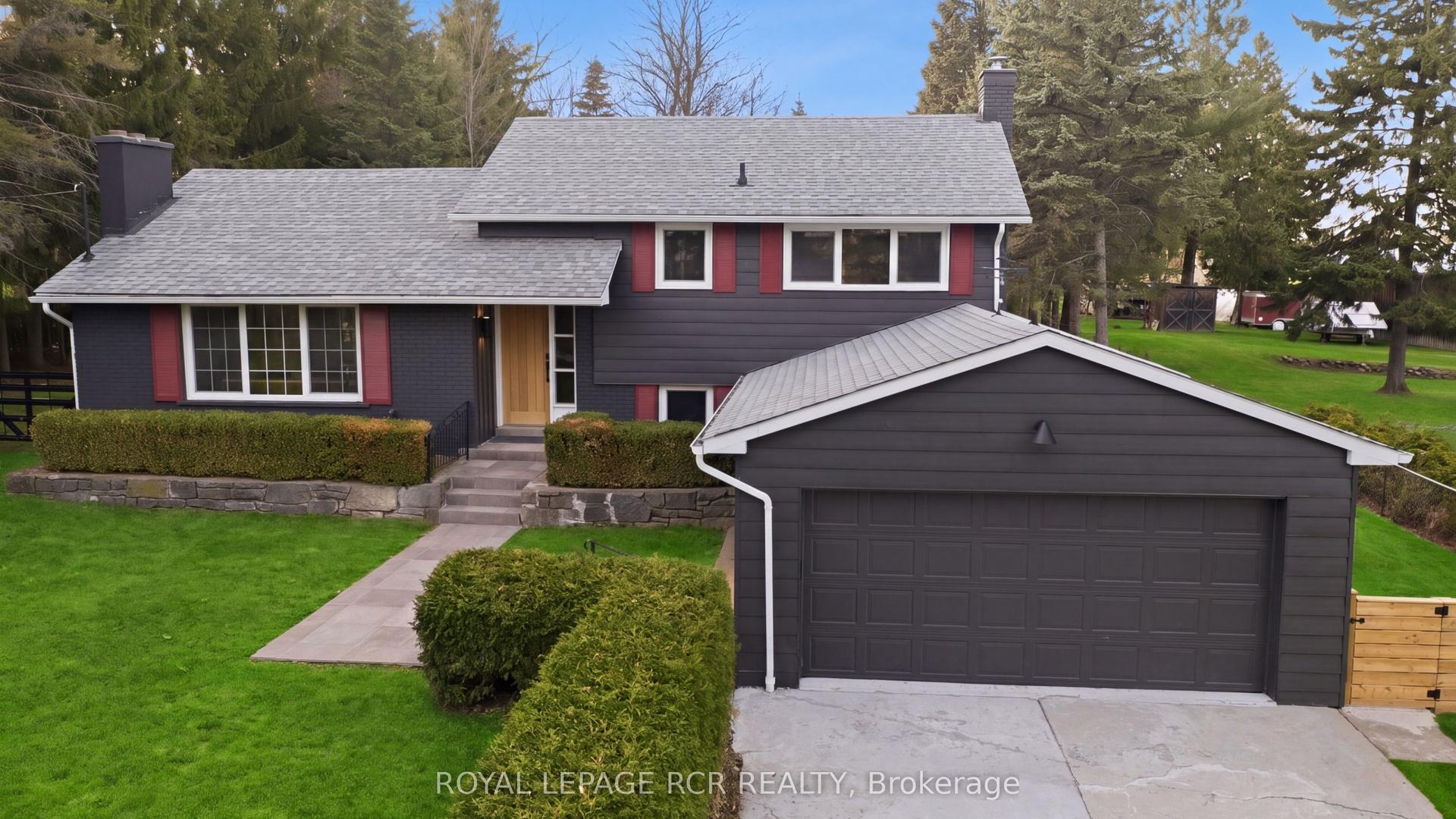 922 The Grange Side Road — photo 1