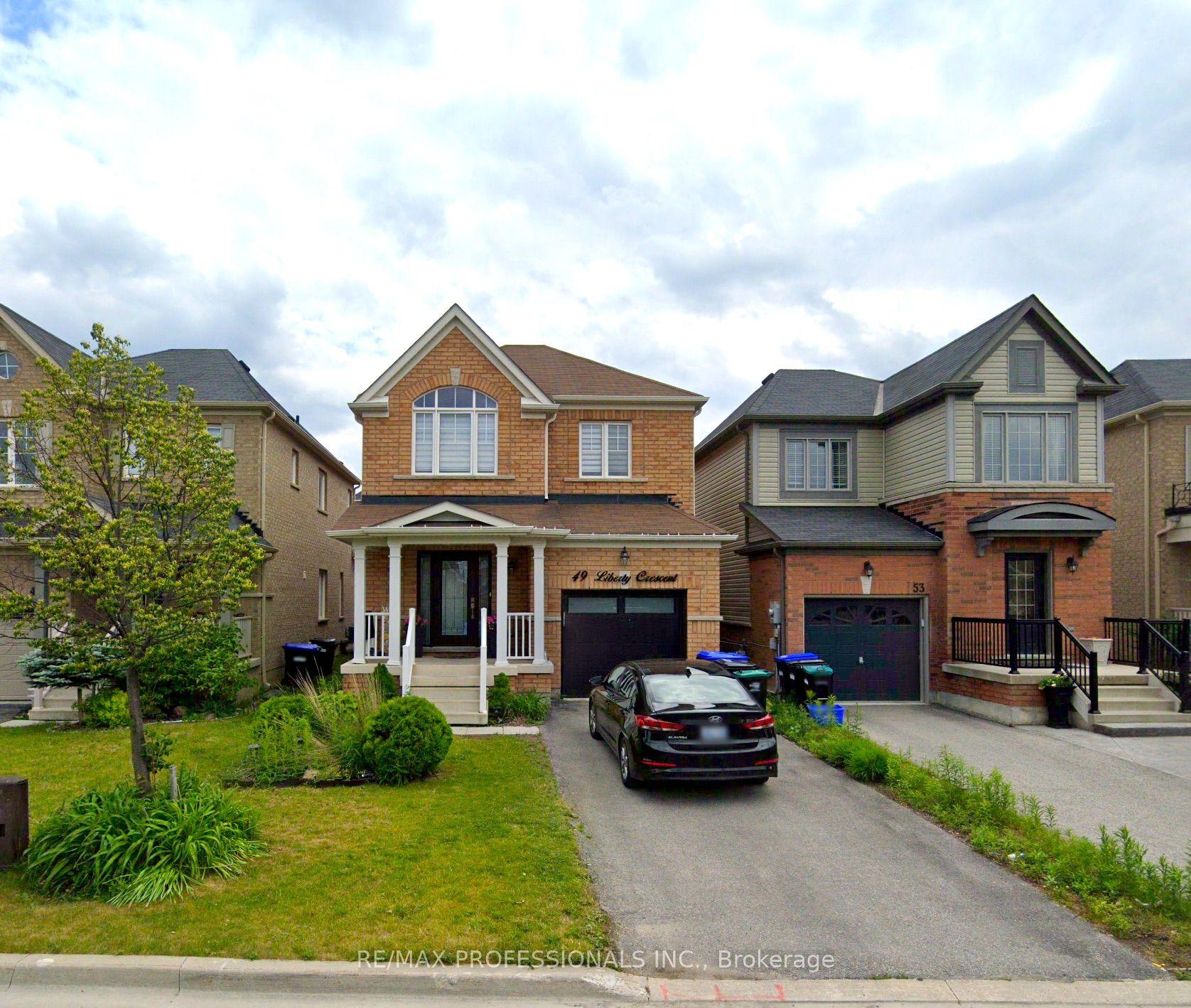 49 Liberty Crescent — photo 1