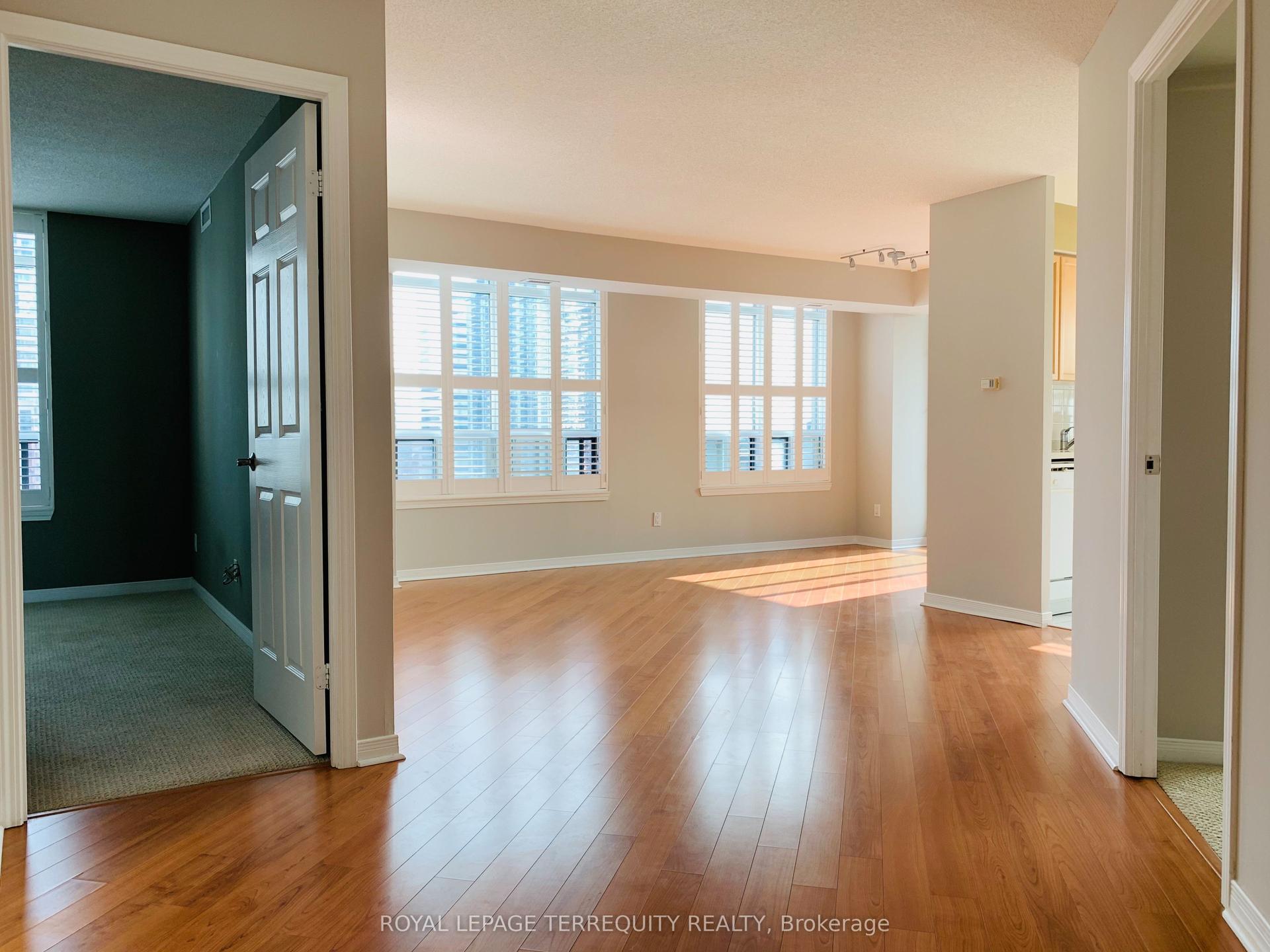 8 Hillcrest Avenue 1117 #1117, Toronto — Condo for lease, photo 1