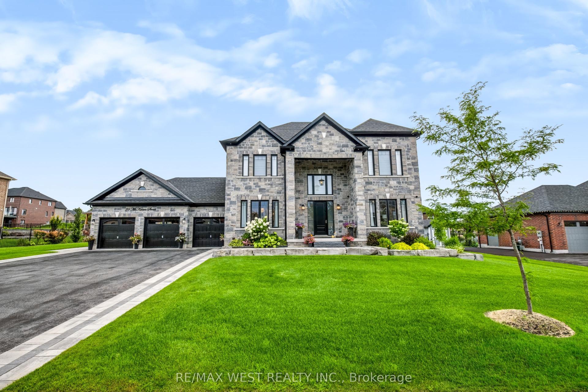 39 Mckeown Street, Essa — Detached for sale, photo 1