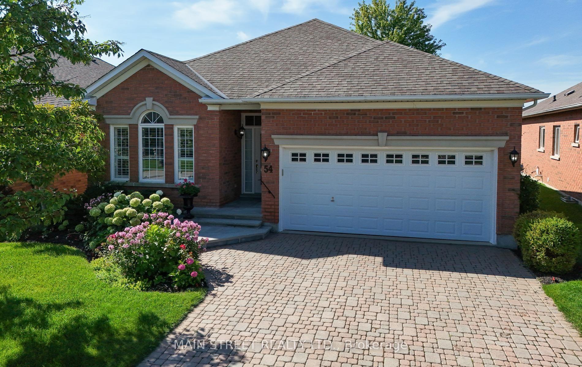 54 Couples Gallery, Whitchurch-Stouffville — Detached for sale, photo 1