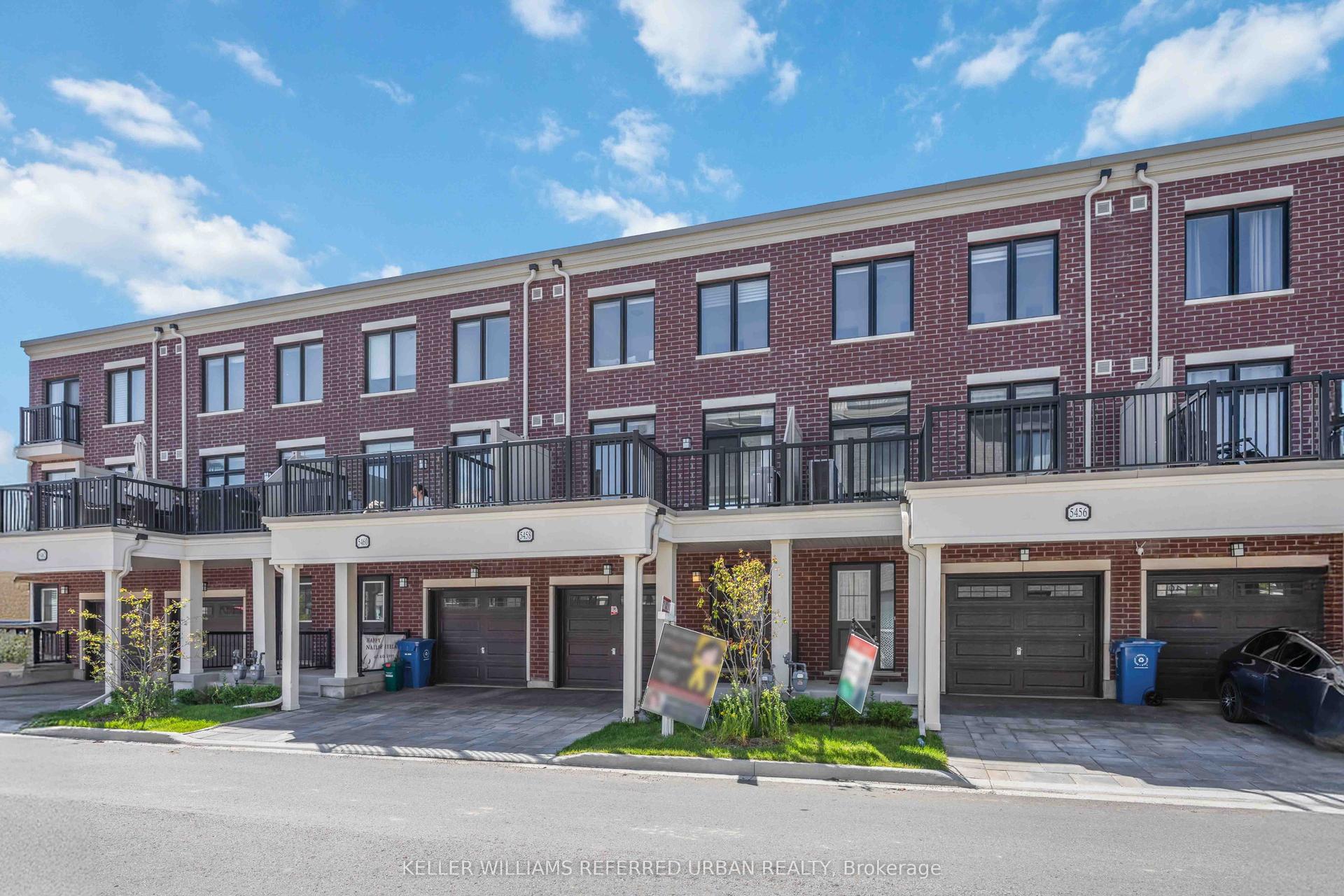 5458 Main Street, Whitchurch-Stouffville — Townhouse for sale, photo 1