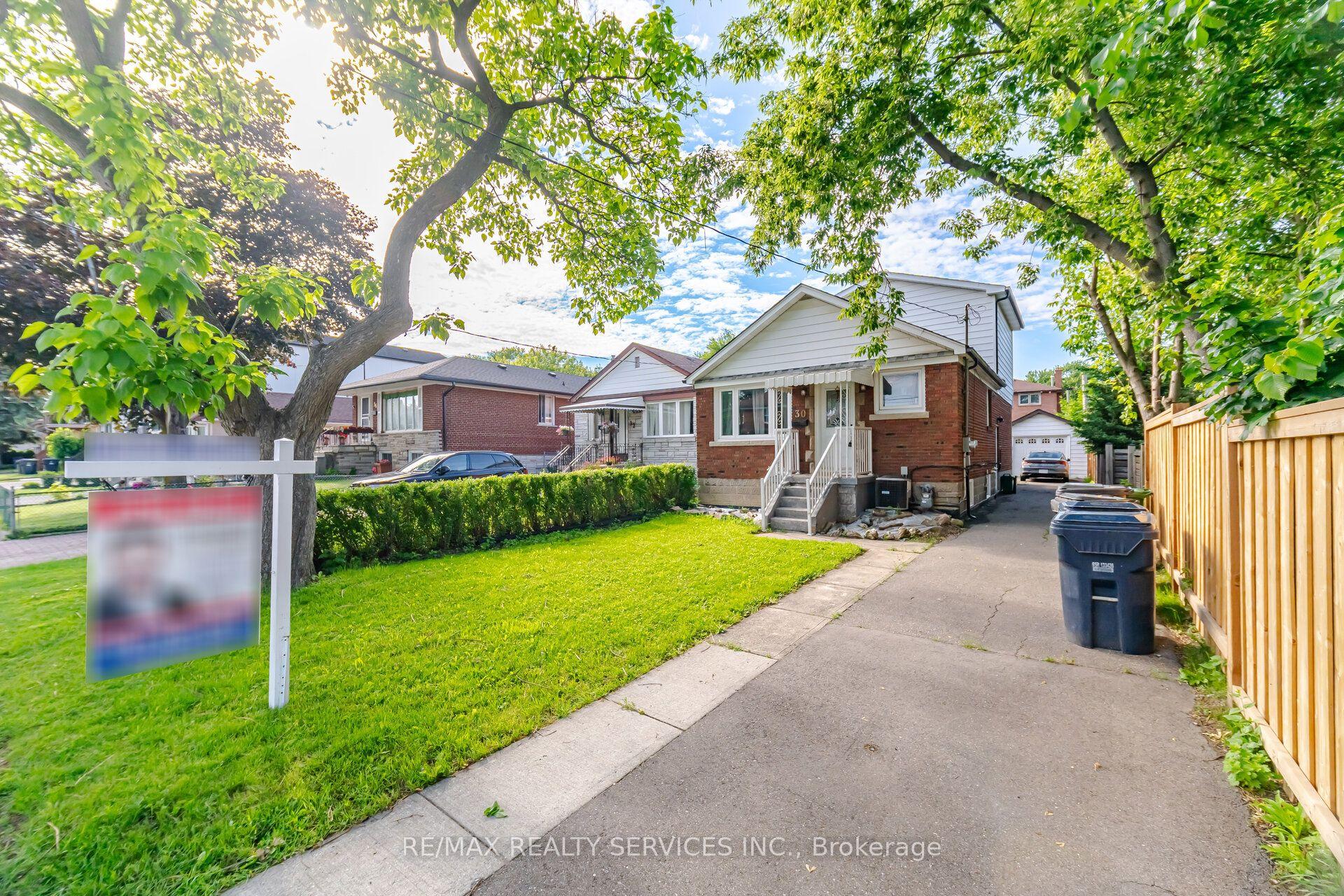 30 Elder Avenue — photo 1