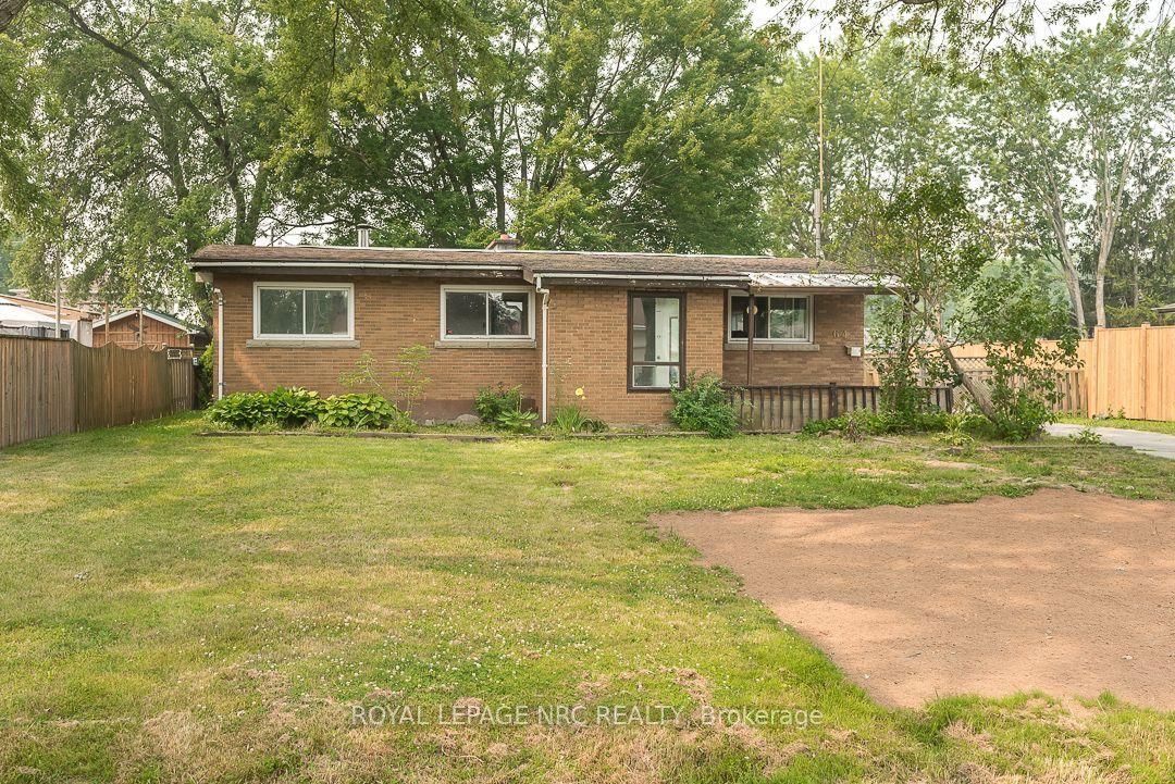 64 Springfield Street, Welland — Detached for sale, photo 1