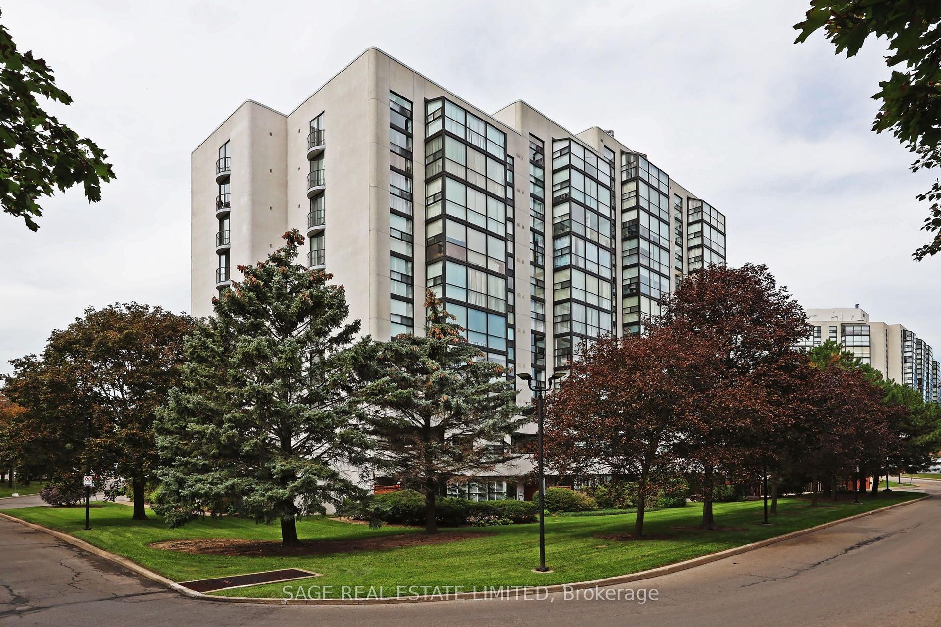 30 Harding Boulevard W 1015 #1015, Richmond Hill — Condo for sale, photo 1