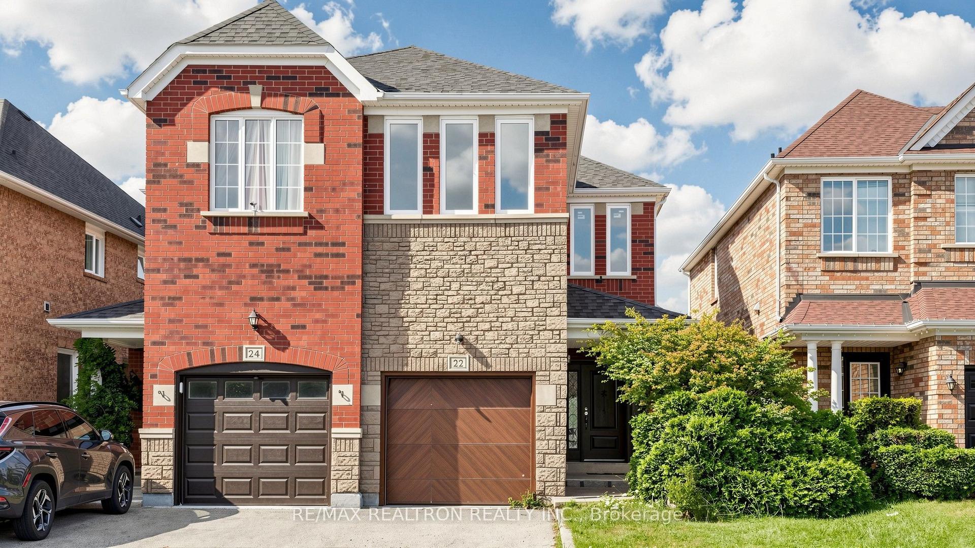 22 Belvia Drive, Vaughan — Semi-Detached for sale, photo 1