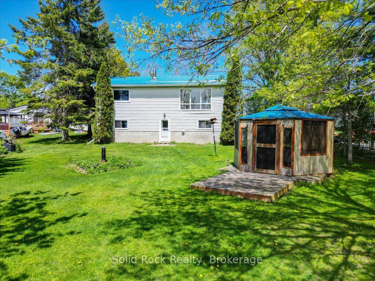 1823 2nd Line East N/A — photo 1