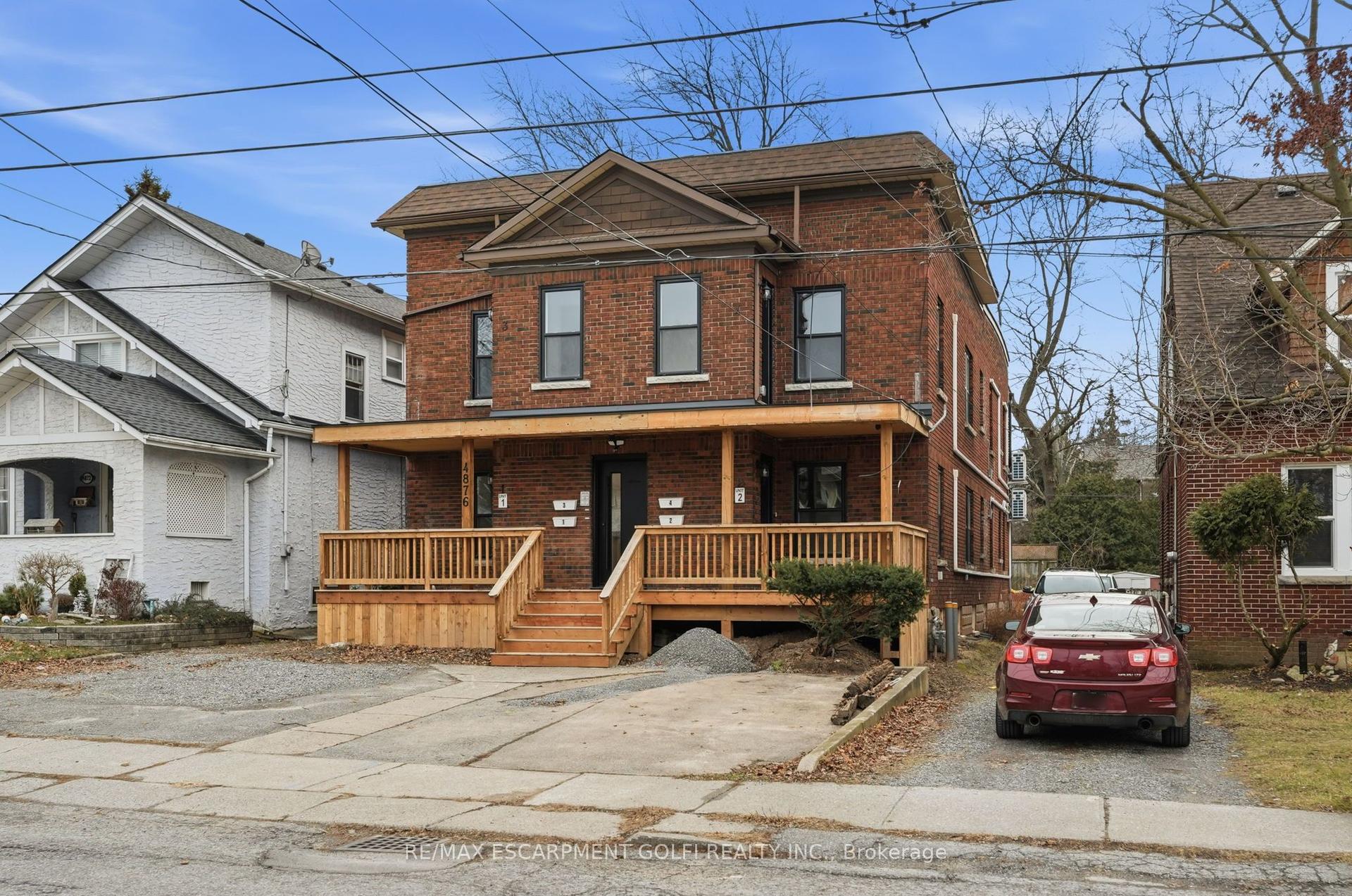 4876 Simcoe Street 3 #3 — photo 1