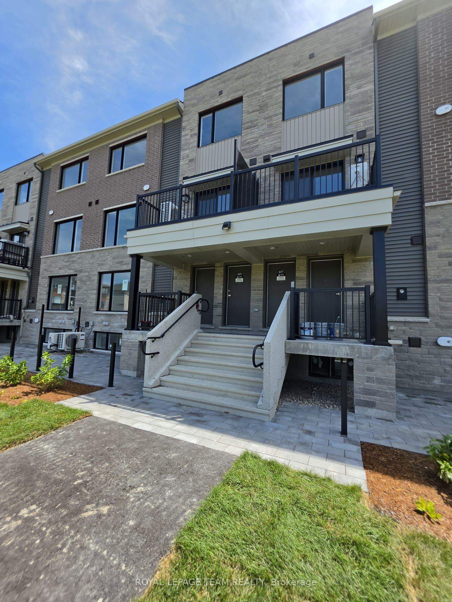 615 Feedmill Private, Kanata — Condo Town for lease, photo 1