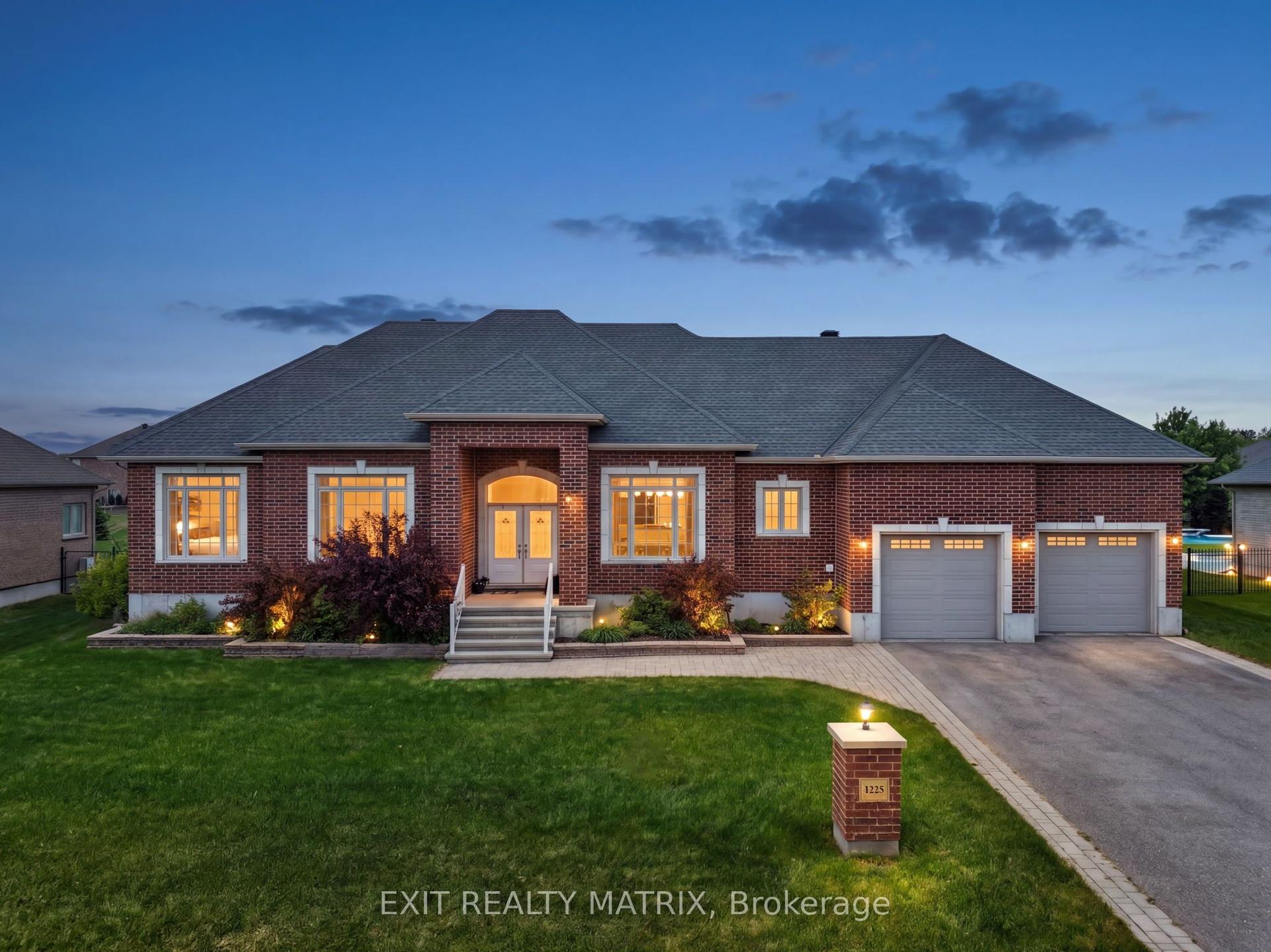 1525 Rangeland Avenue — photo 1