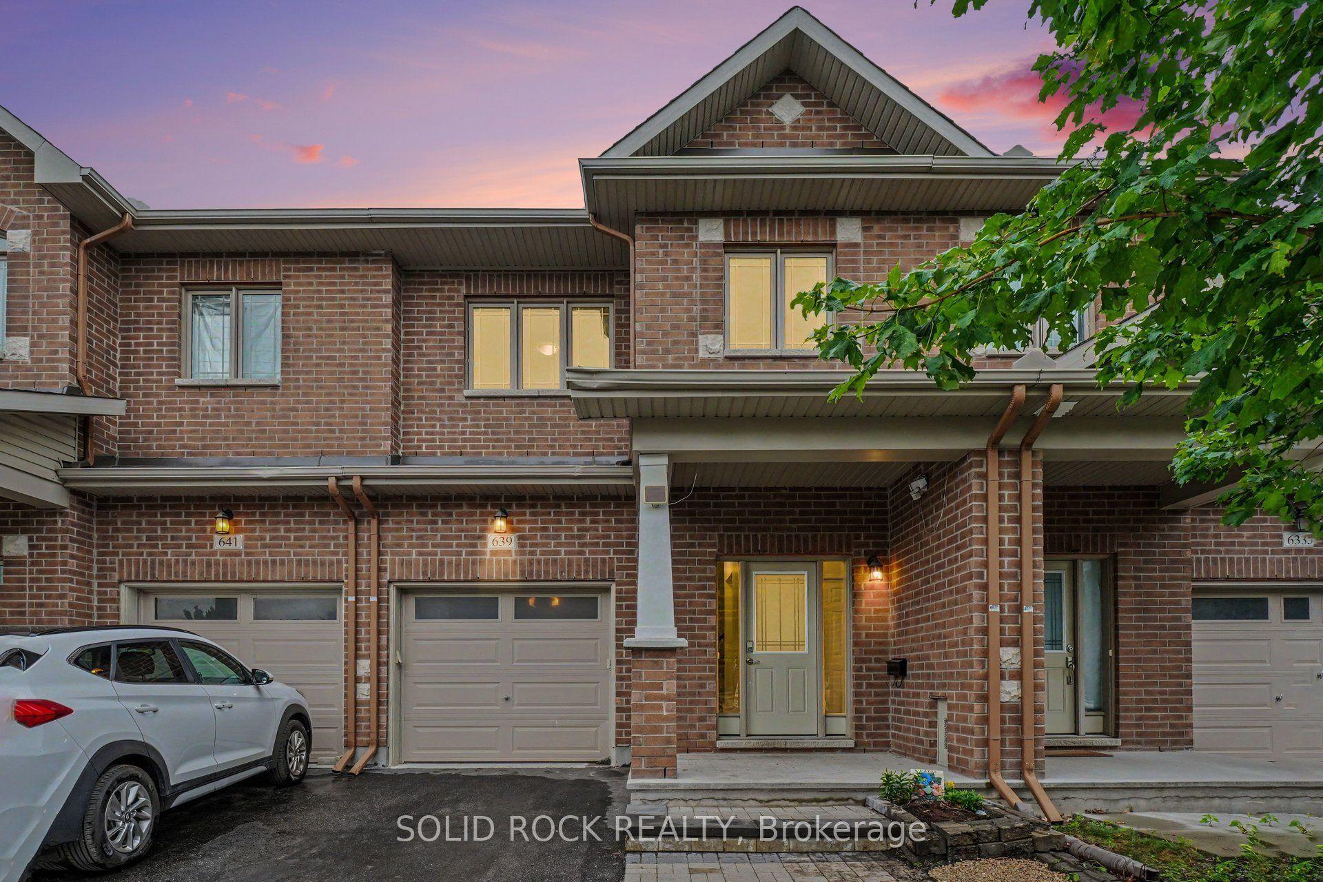 639 Via Campanale Avenue, Barrhaven — Townhouse for sale, photo 1