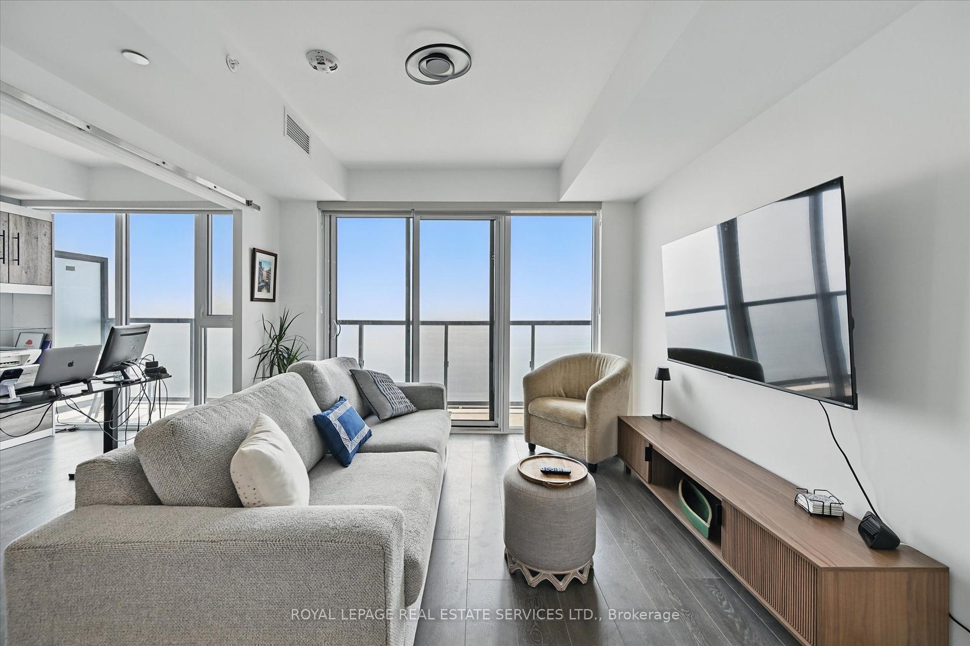 370 Martha Street 1705 #1705 — photo 1