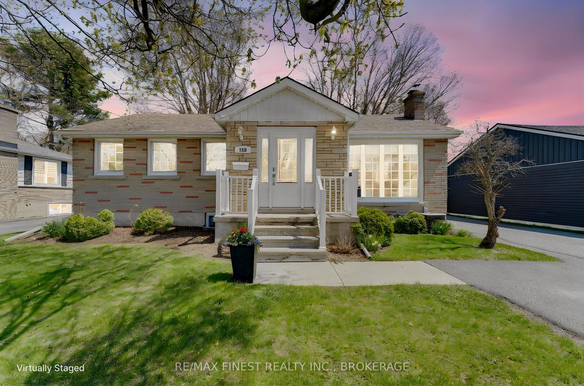 158 Lakeview Avenue — photo 1