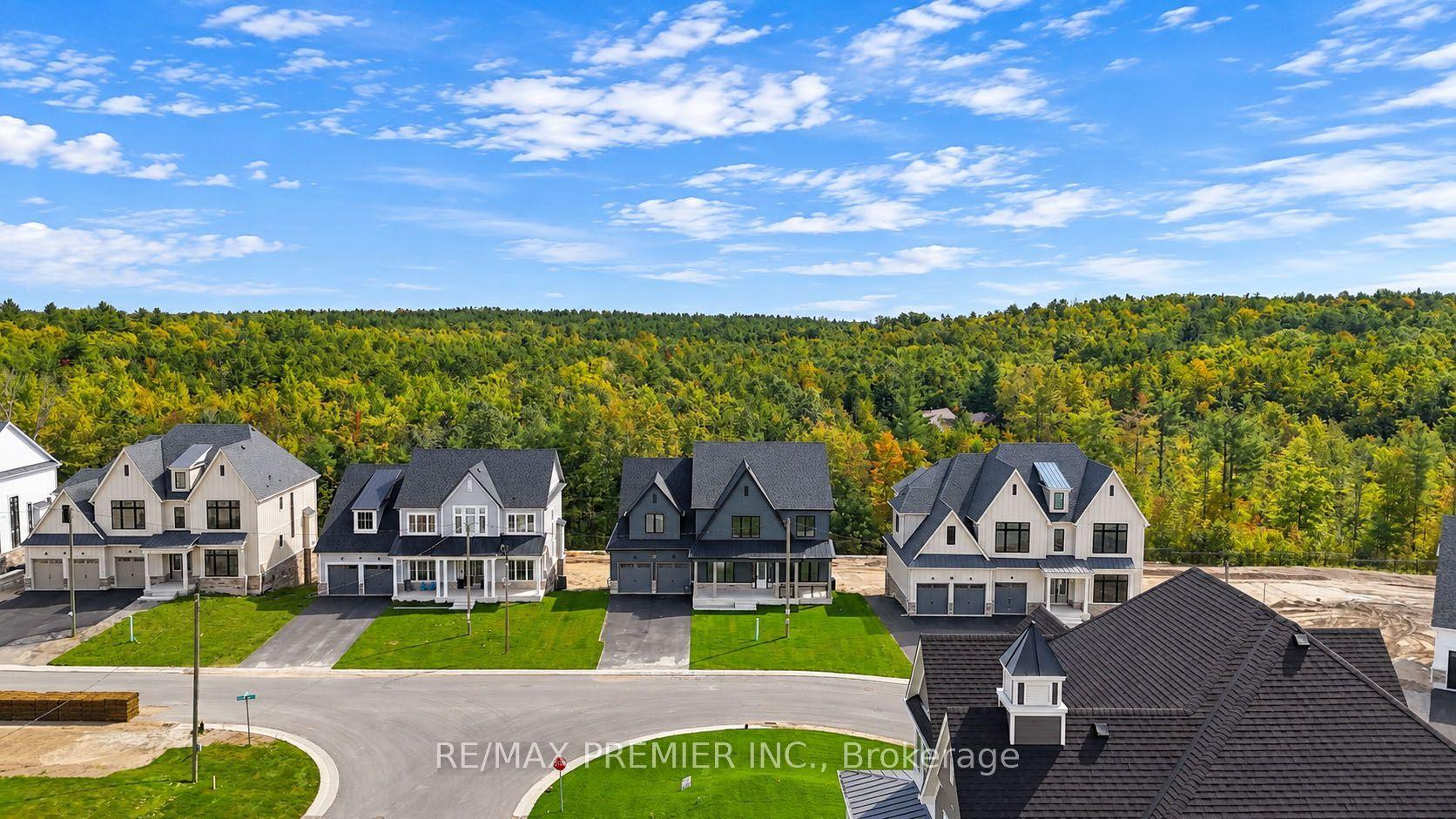 90 Pearsall Place, Oro-Medonte — Detached for lease, photo 1
