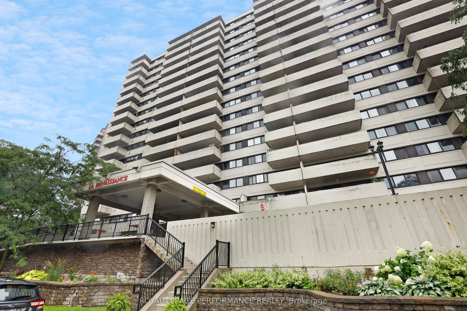 40 Landry Street 904 #904, Vanier and Kingsview Park — Condo for sale, photo 1