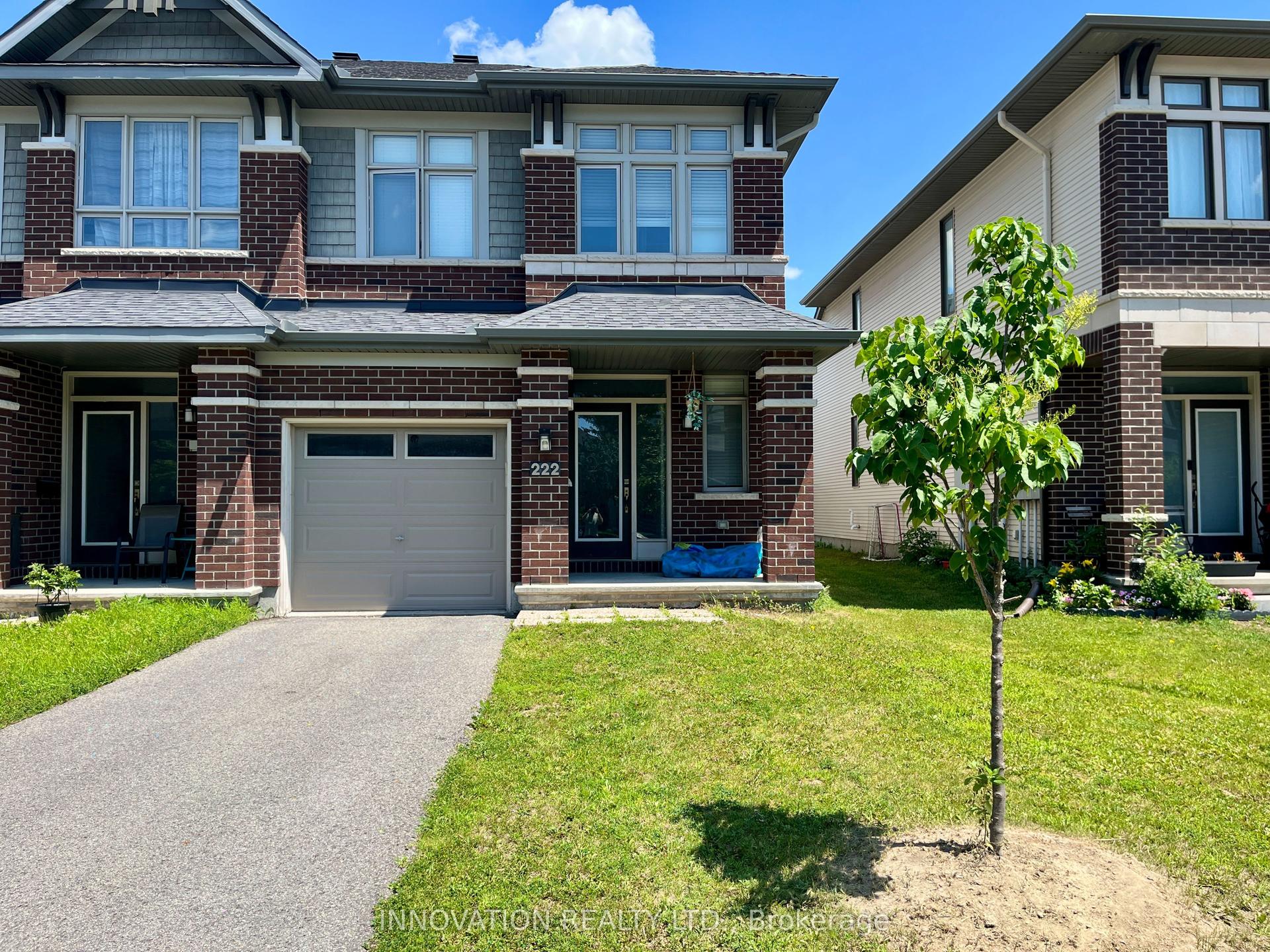 222 Dolce Crescent, Blossom Park - Airport and Area — Townhouse for lease, photo 1