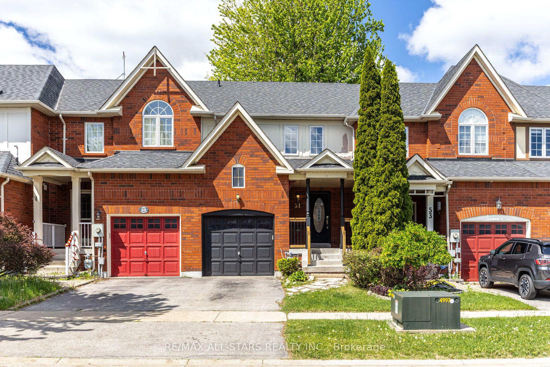 51 Playfair Road — photo 1