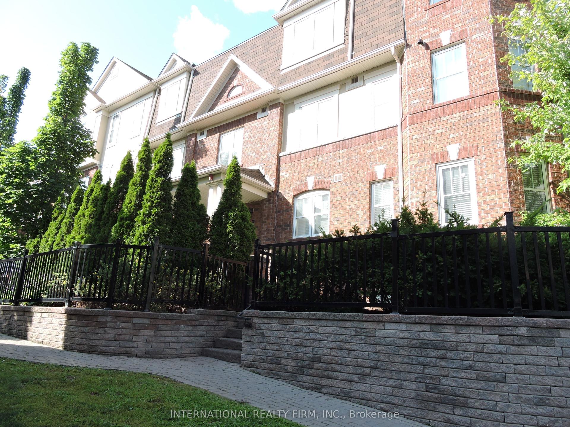 710 Neighbourhood Circle 5 #5, Mississauga — Condo for lease, photo 1