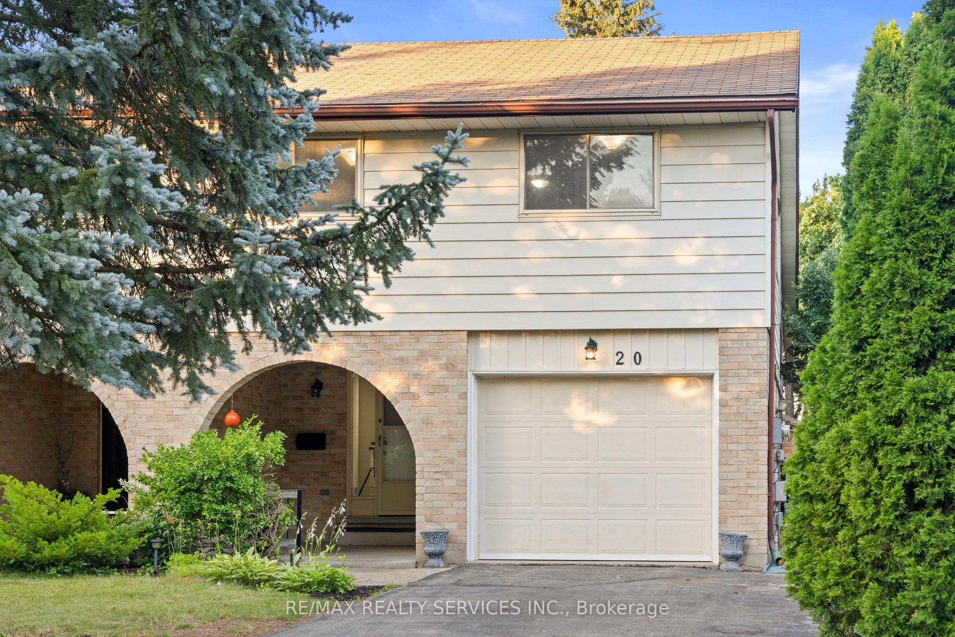 20 Highcroft Court, Kitchener — Semi-Detached for sale, photo 1