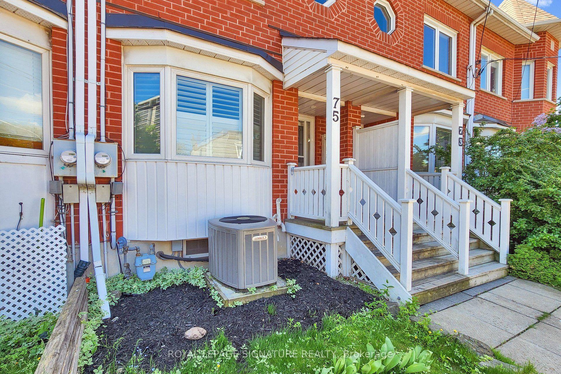 75 Doncaster Avenue — photo 1