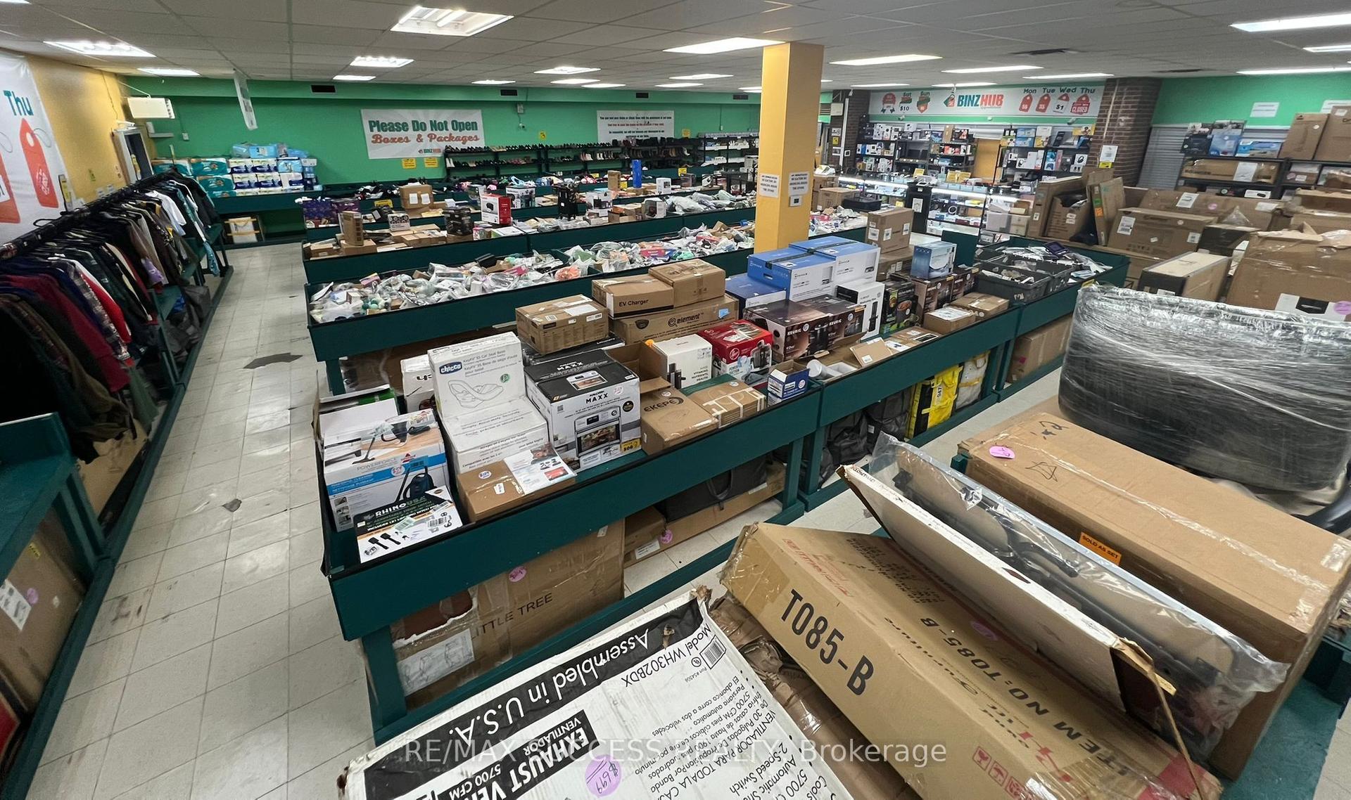 120 Welland Avenue 9 #9 — photo 1