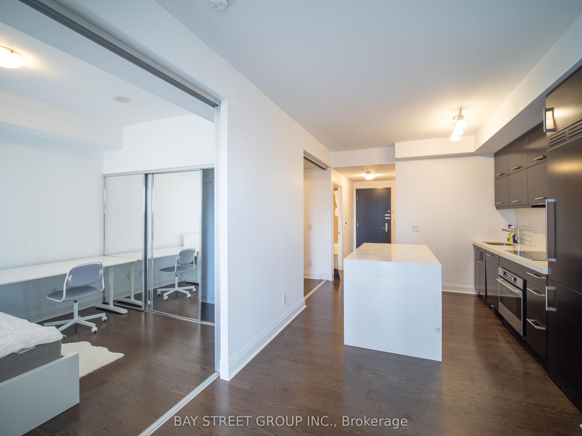 1080 Bay Street 2109 #2109, Toronto — Condo for lease, photo 1