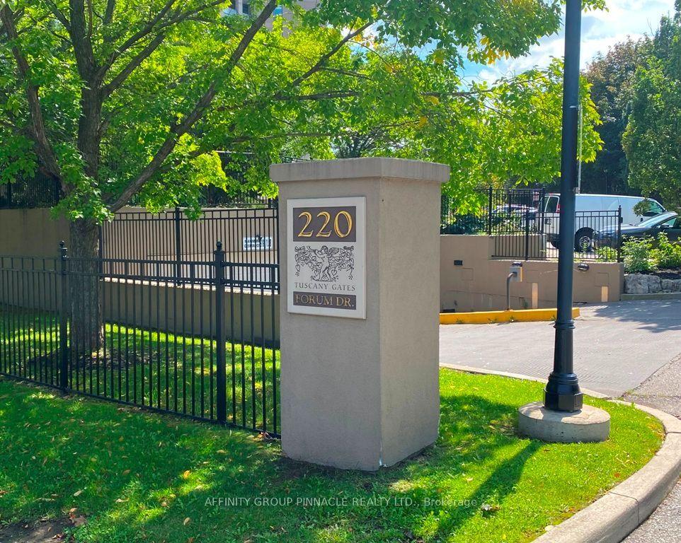 220 Forum Drive 1301 #1301, Mississauga — Condo for sale, photo 1
