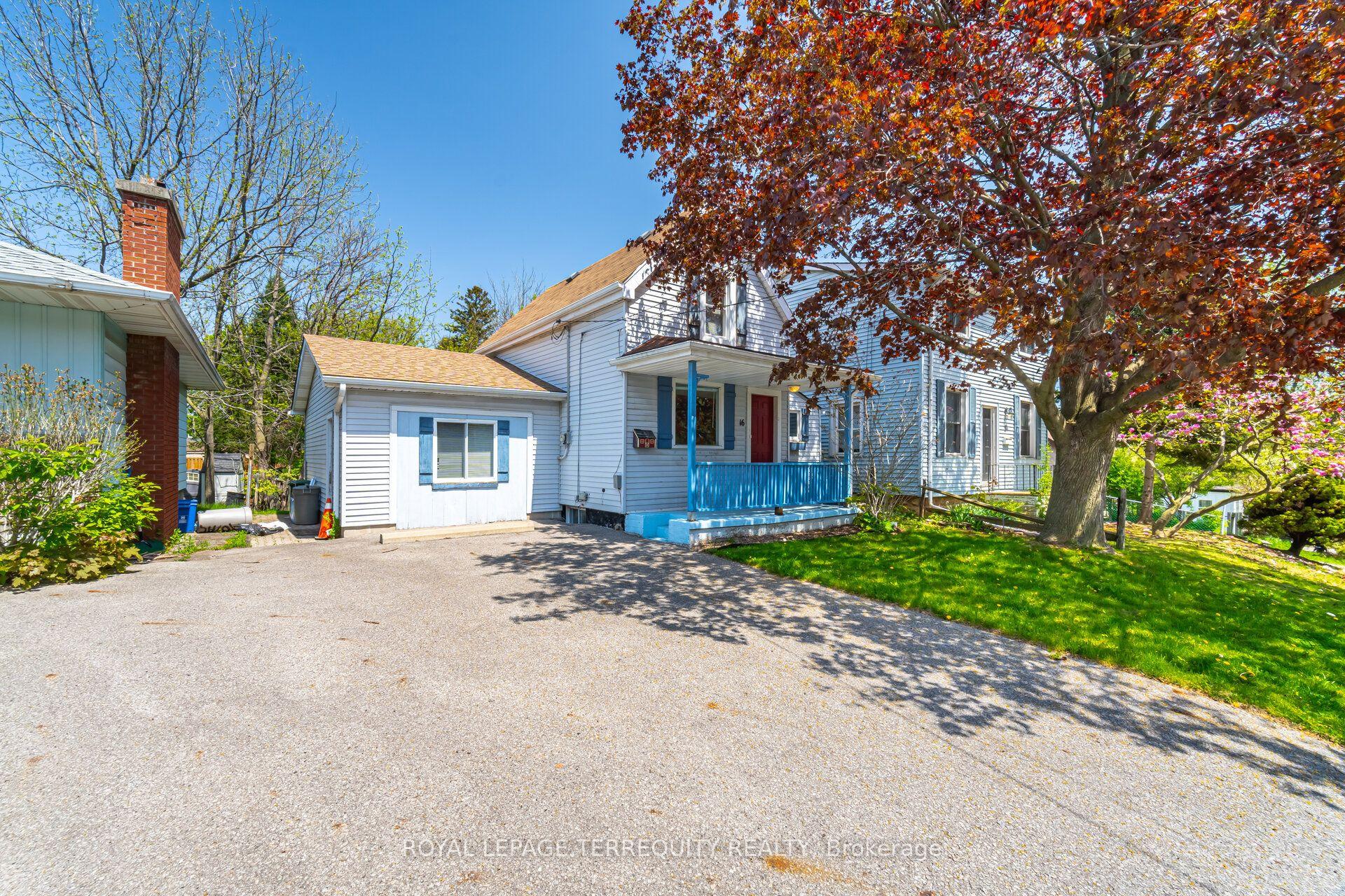 16 Royal Avenue — photo 1
