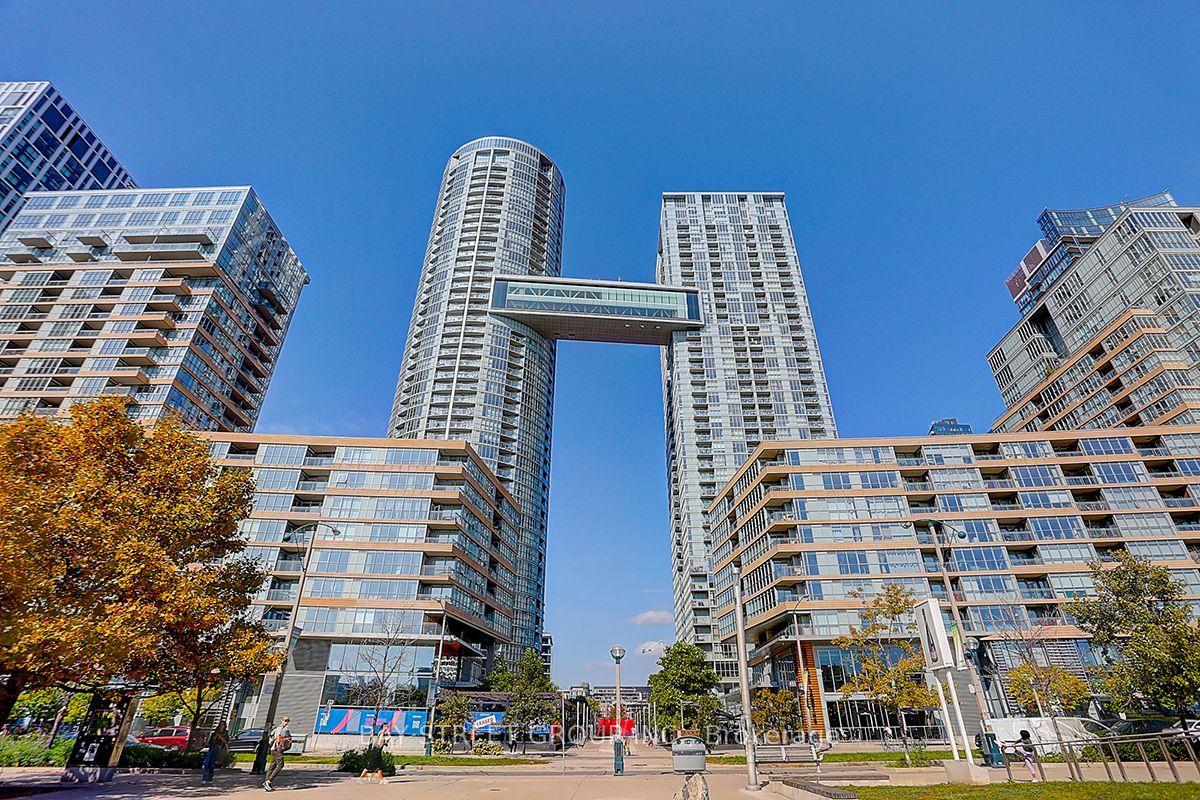 15 Iceboat Terrace 1206 #1206, Toronto — Condo for lease, photo 1