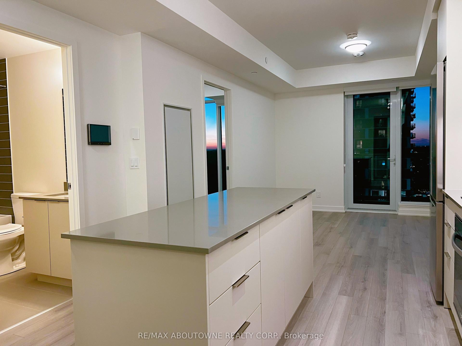 3079 Trafalgar Road 1405 #1405, Oakville — Condo for lease, photo 1