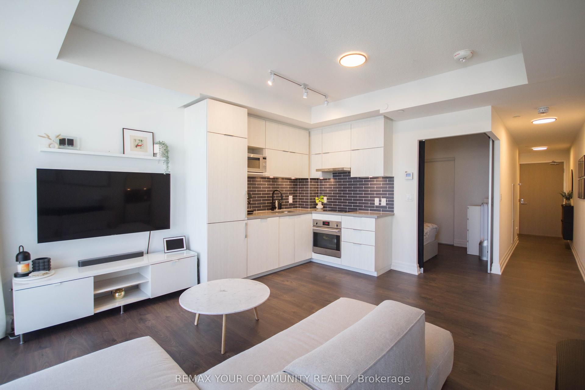 10 Rouge Valley Drive W 1005 #1005 — photo 1