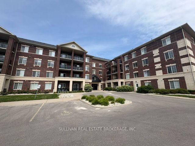 308 Watson Parkway N 104 #104, Guelph — Condo for lease, photo 1