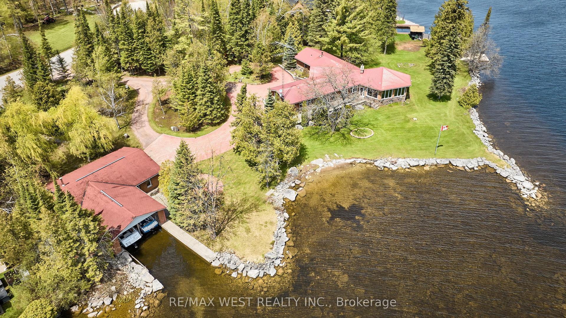 557 Riverside Drive — photo 1