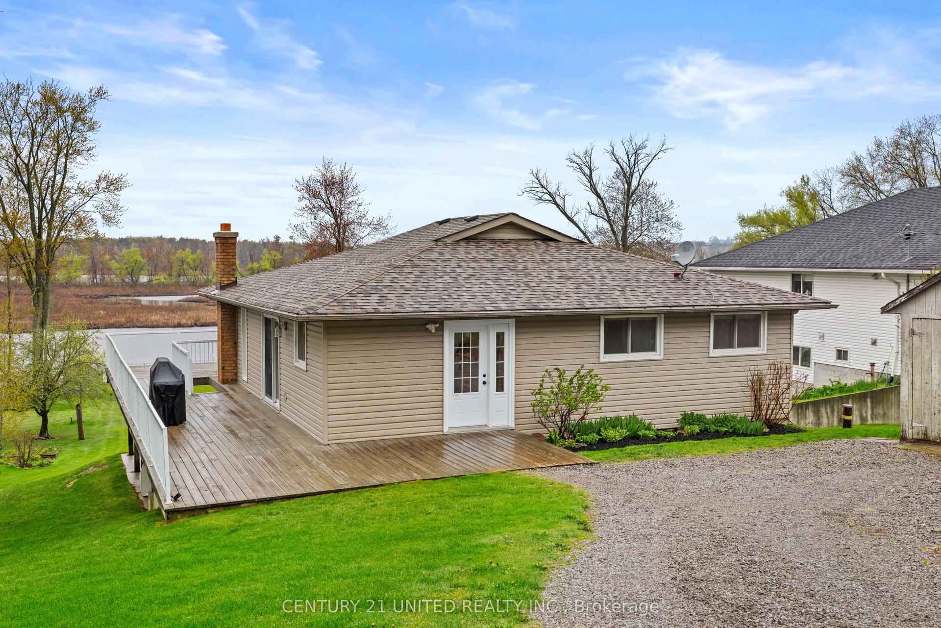 385 Kents Bay Road — photo 1