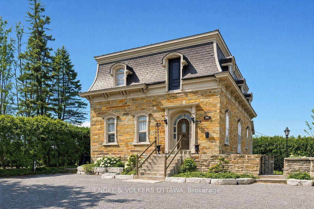 382 Mcgill Street — photo 1