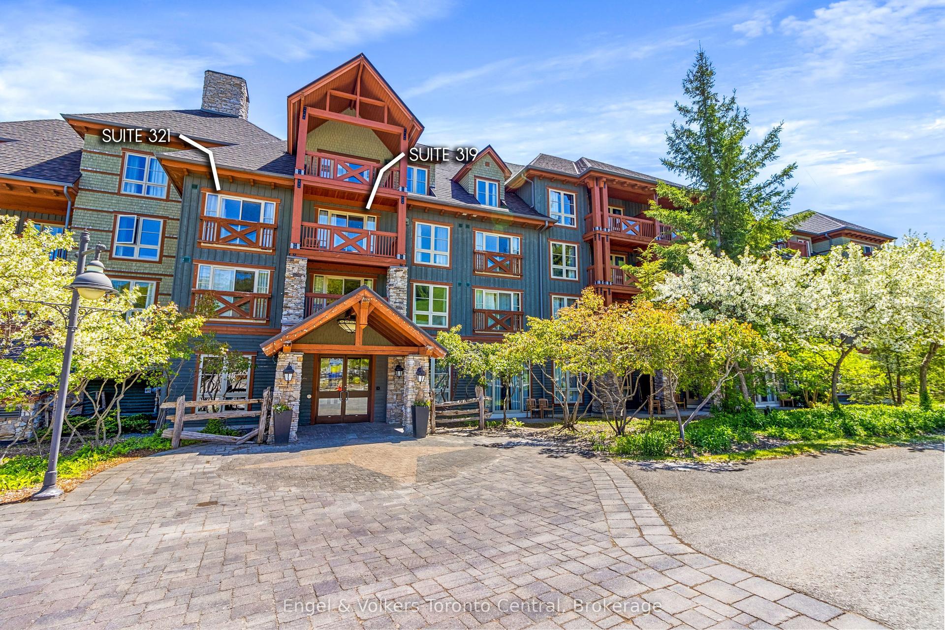 152 Jozo Weider Boulevard 319 321 #319 321, Blue Mountains — Condo for sale, photo 1