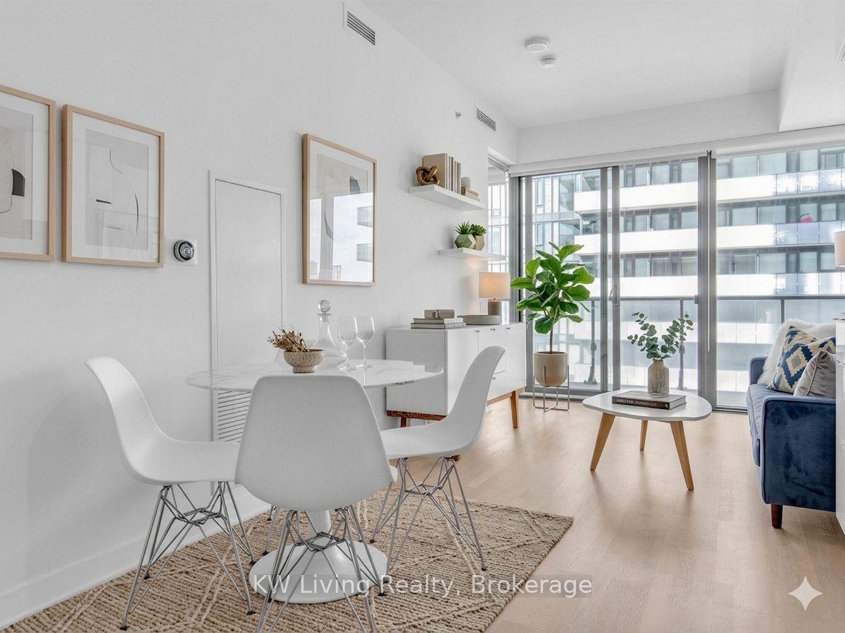 185 Roehampton Avenue 2312 #2312 — photo 1