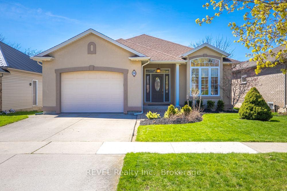 30 Bianca Drive — photo 1