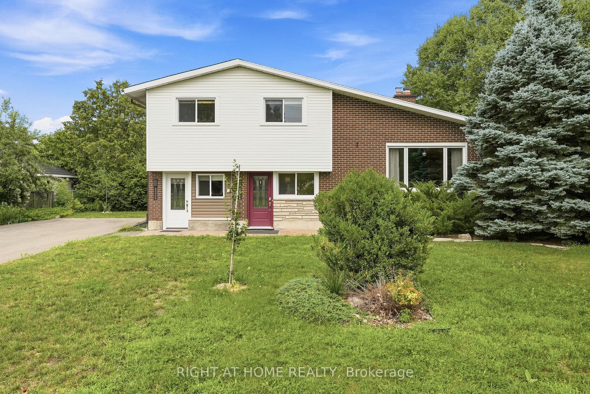 2346 Edwin Crescent, Parkway Park - Queensway Terrace S and Area — Detached for lease, photo 1