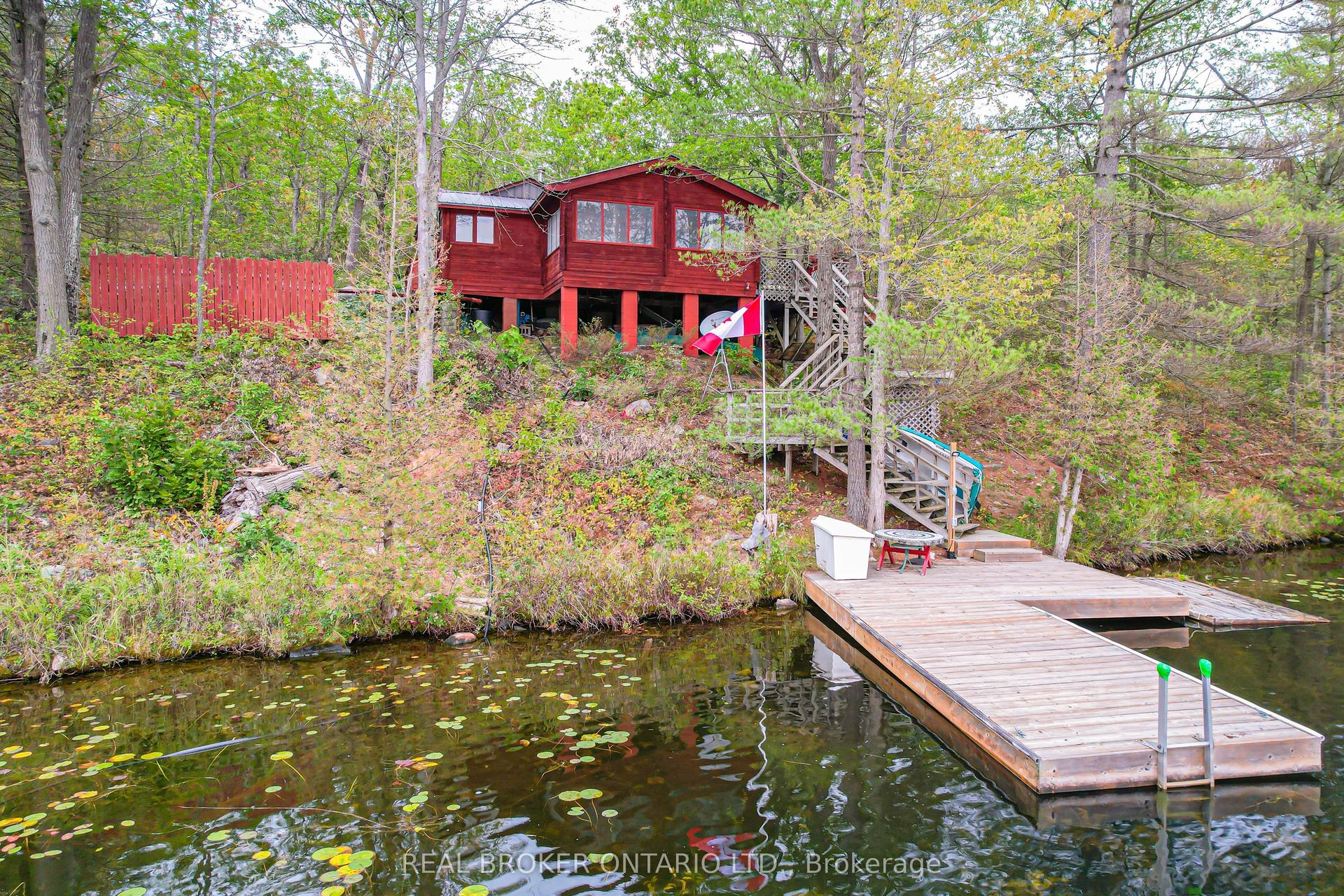 744 10 Baxter Island — photo 1