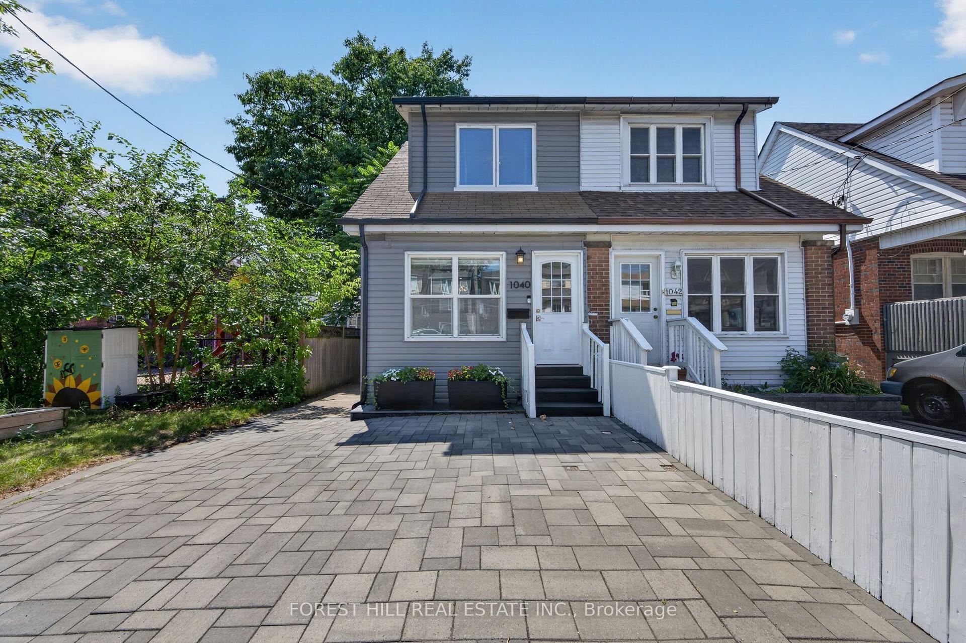 1040 Woodbine Avenue, Toronto — Semi-Detached for sale, photo 1