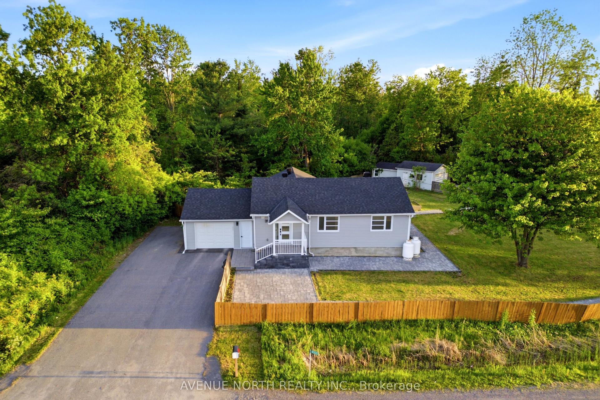 6200 Russell Road — photo 1