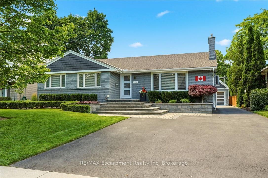 2113 Courtland Drive, Burlington — Detached for sale, photo 1
