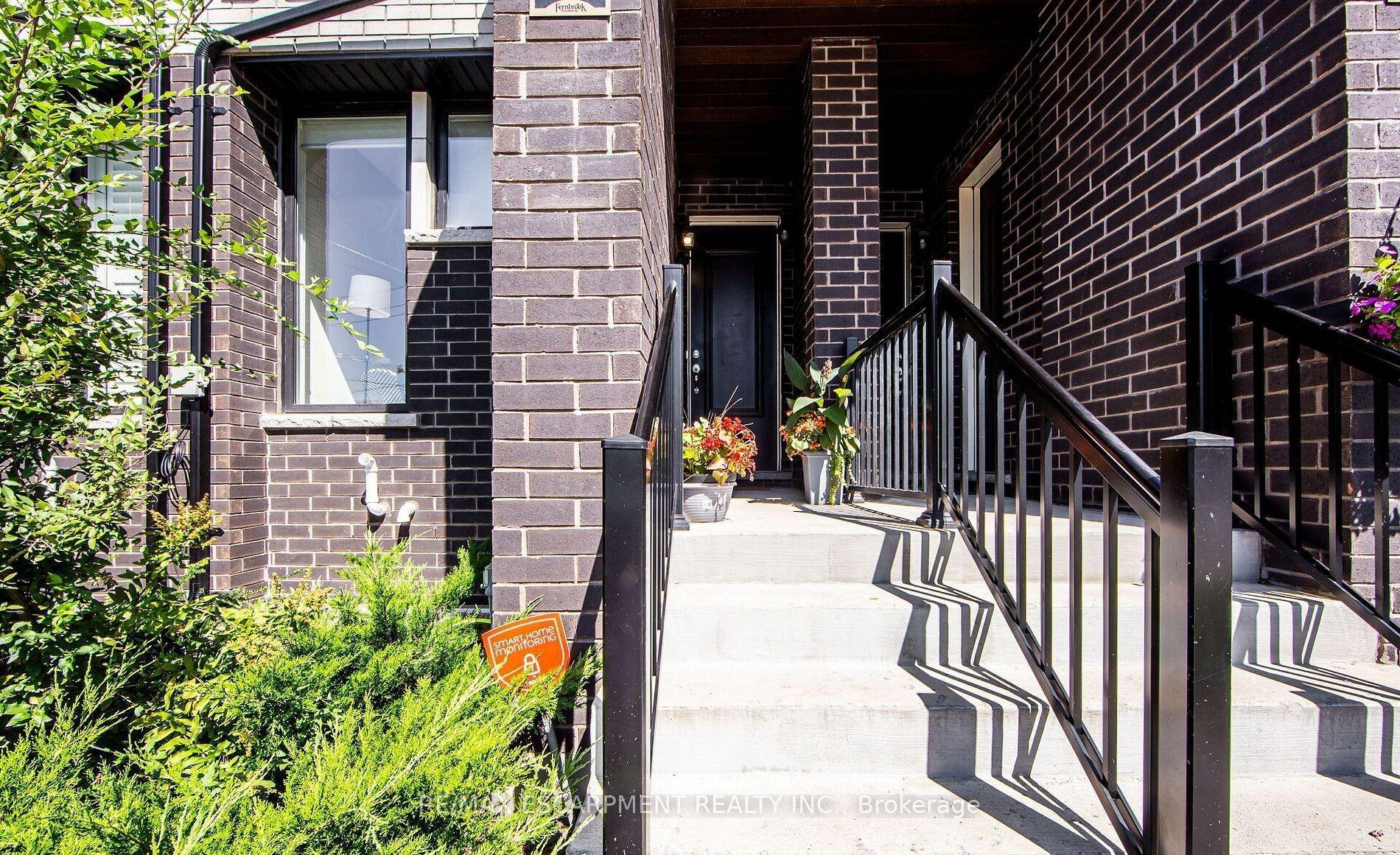 2-1778A Lawrence Avenue W, Toronto — Townhouse for lease, photo 1