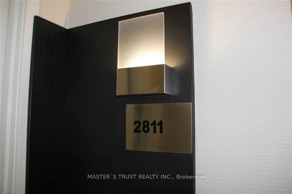 28 Ted Rogers, Toronto — Condo for lease, photo 1